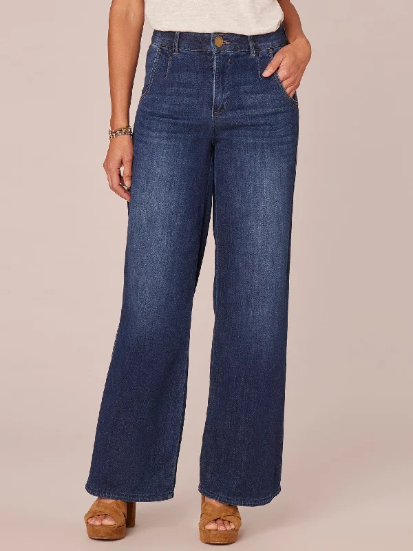 "Ab"solution Petite Skyrise Wide Leg Tulip Hem Jean