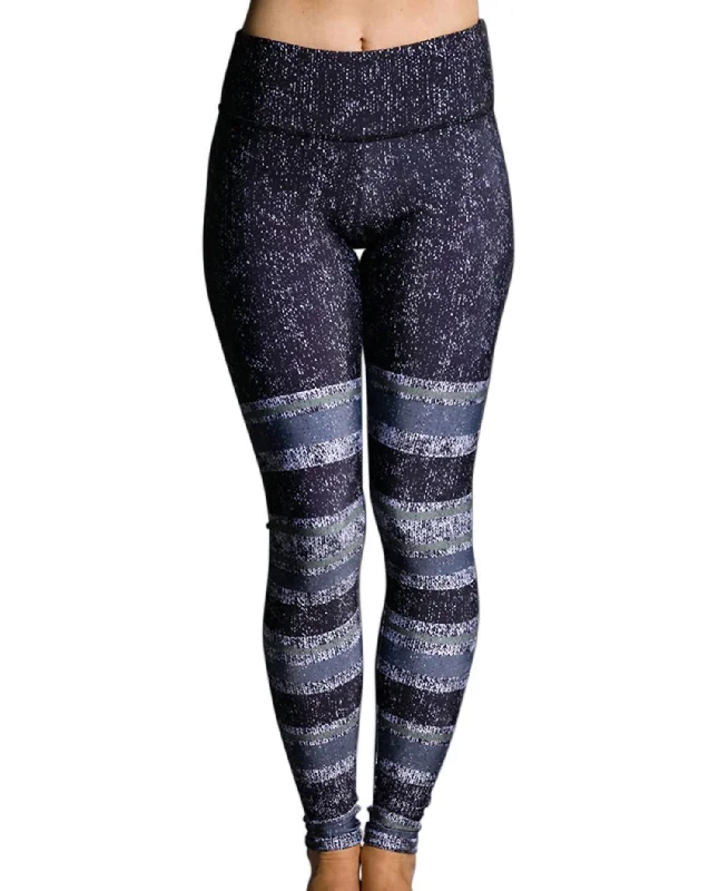 Graphic Leggings In Onz Textured Stripe