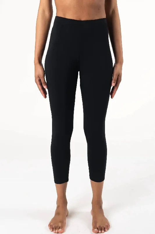 Suri Capri Legging In Black